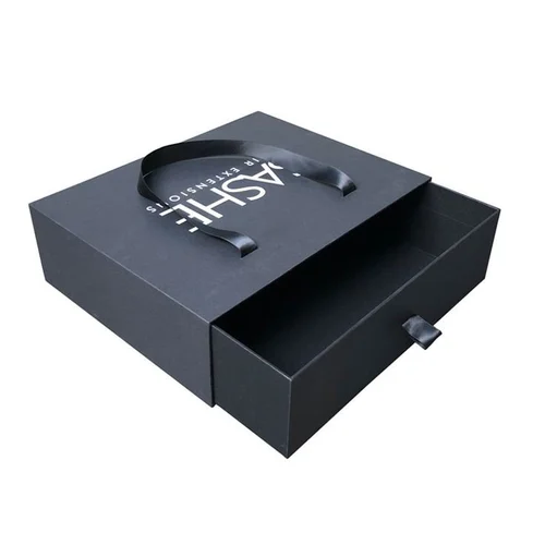 CLOTHES BOX